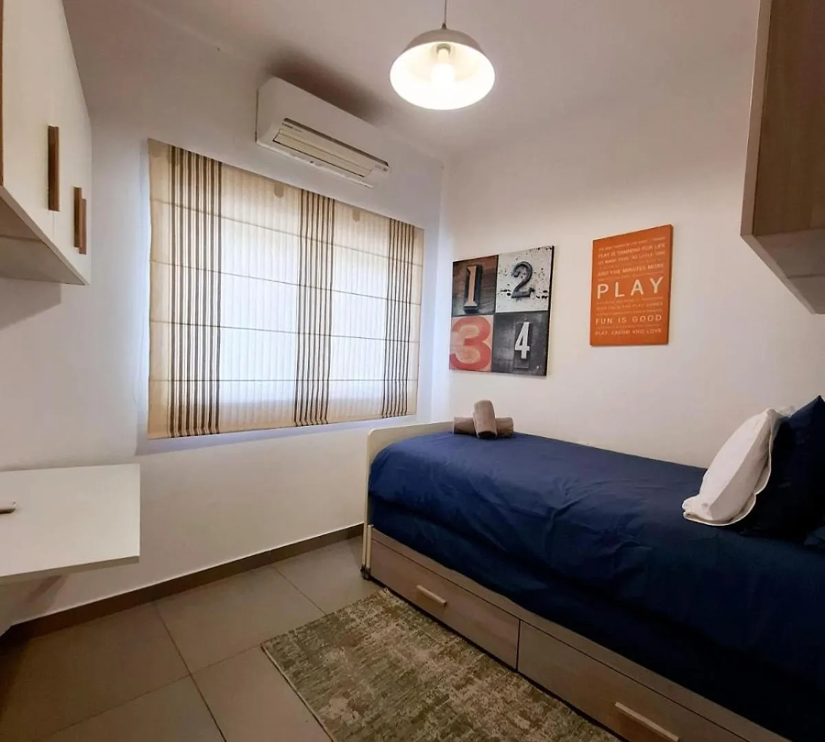 V86 - Sliema Balluta Old College Apt 0*,
